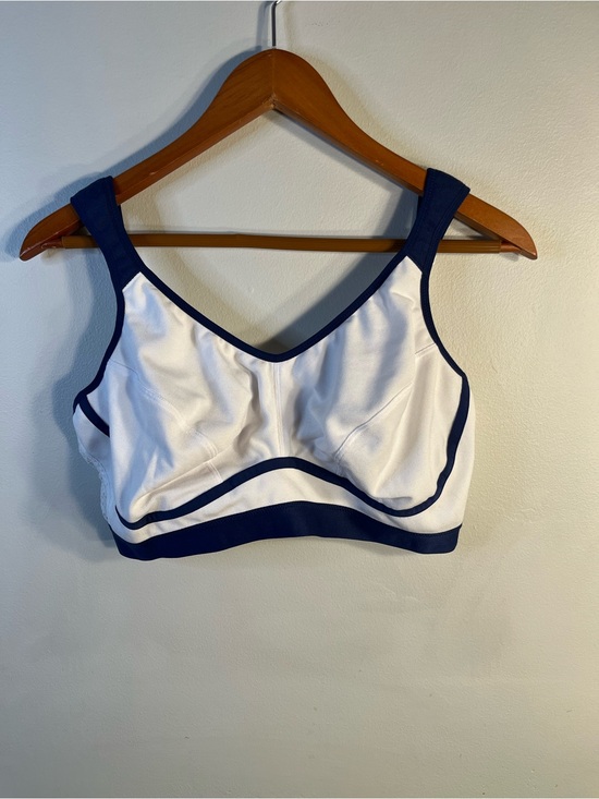 Sryokan Other - White & Navy Supportive Wireless Sports Bra by Sryokan Size 42DD NWT